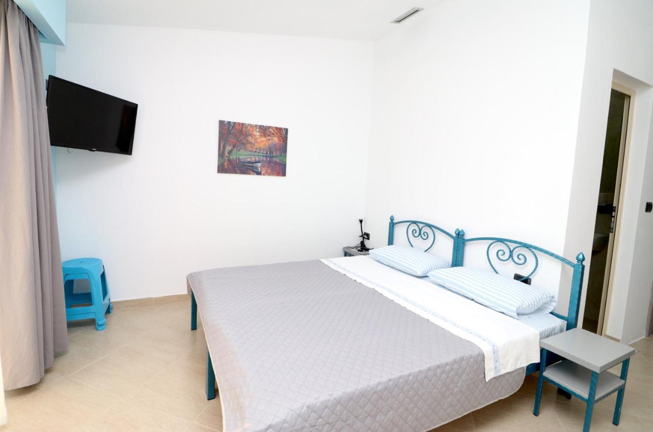 Apartamento Ildora Qimon Himarë Exterior foto