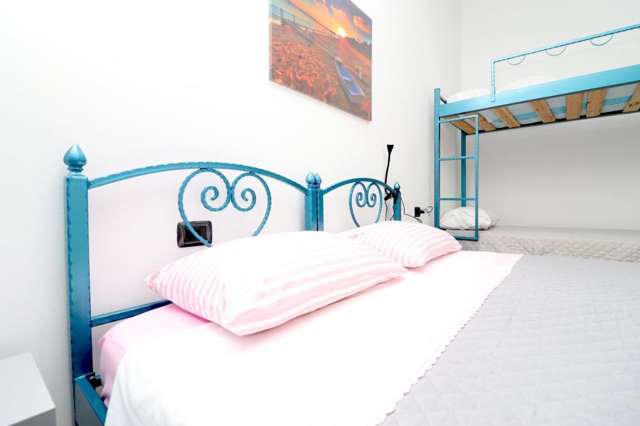 Apartamento Ildora Qimon Himarë Exterior foto