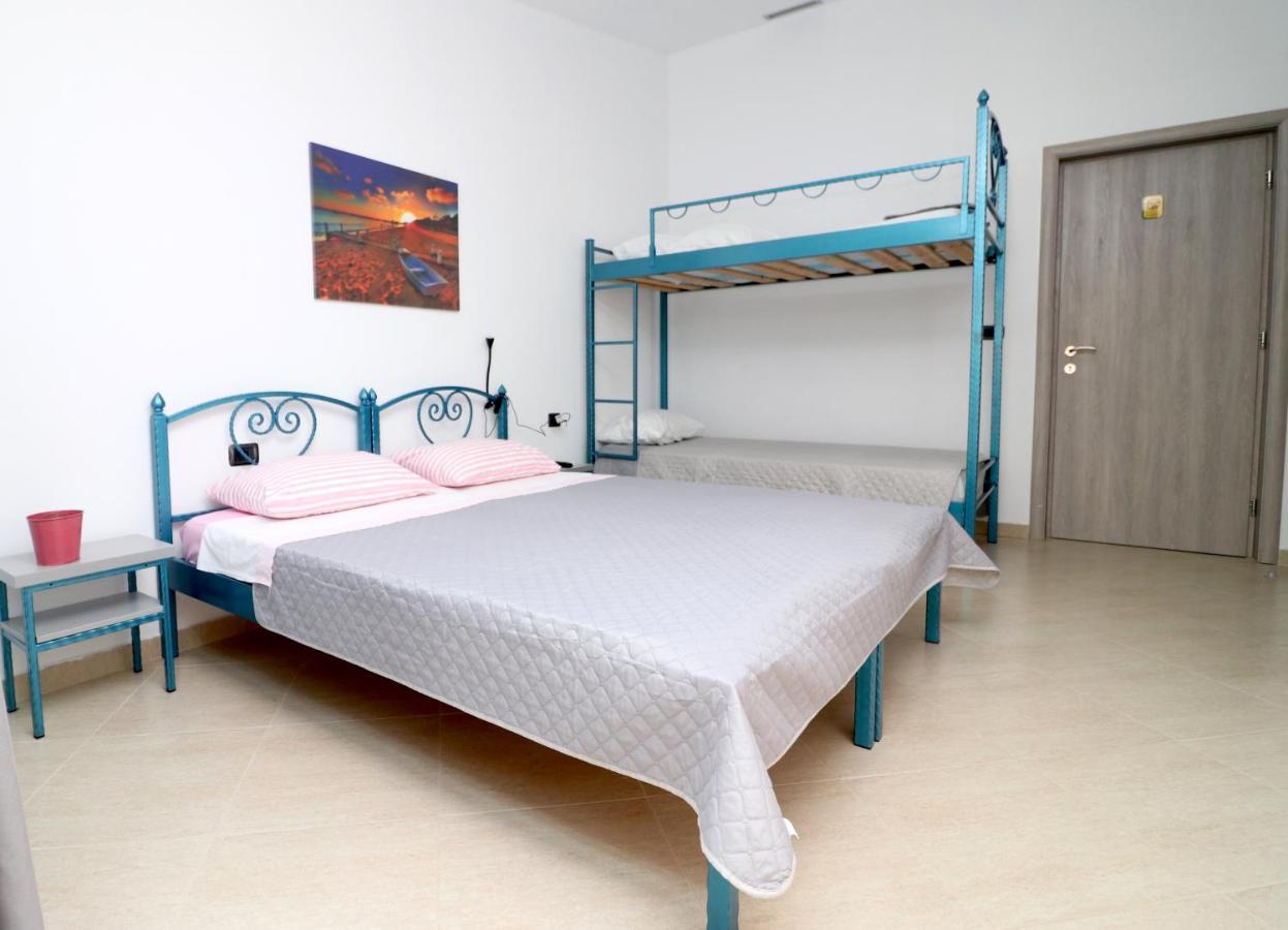 Apartamento Ildora Qimon Himarë Exterior foto
