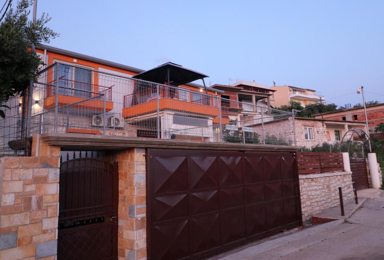 Apartamento Ildora Qimon Himarë Exterior foto