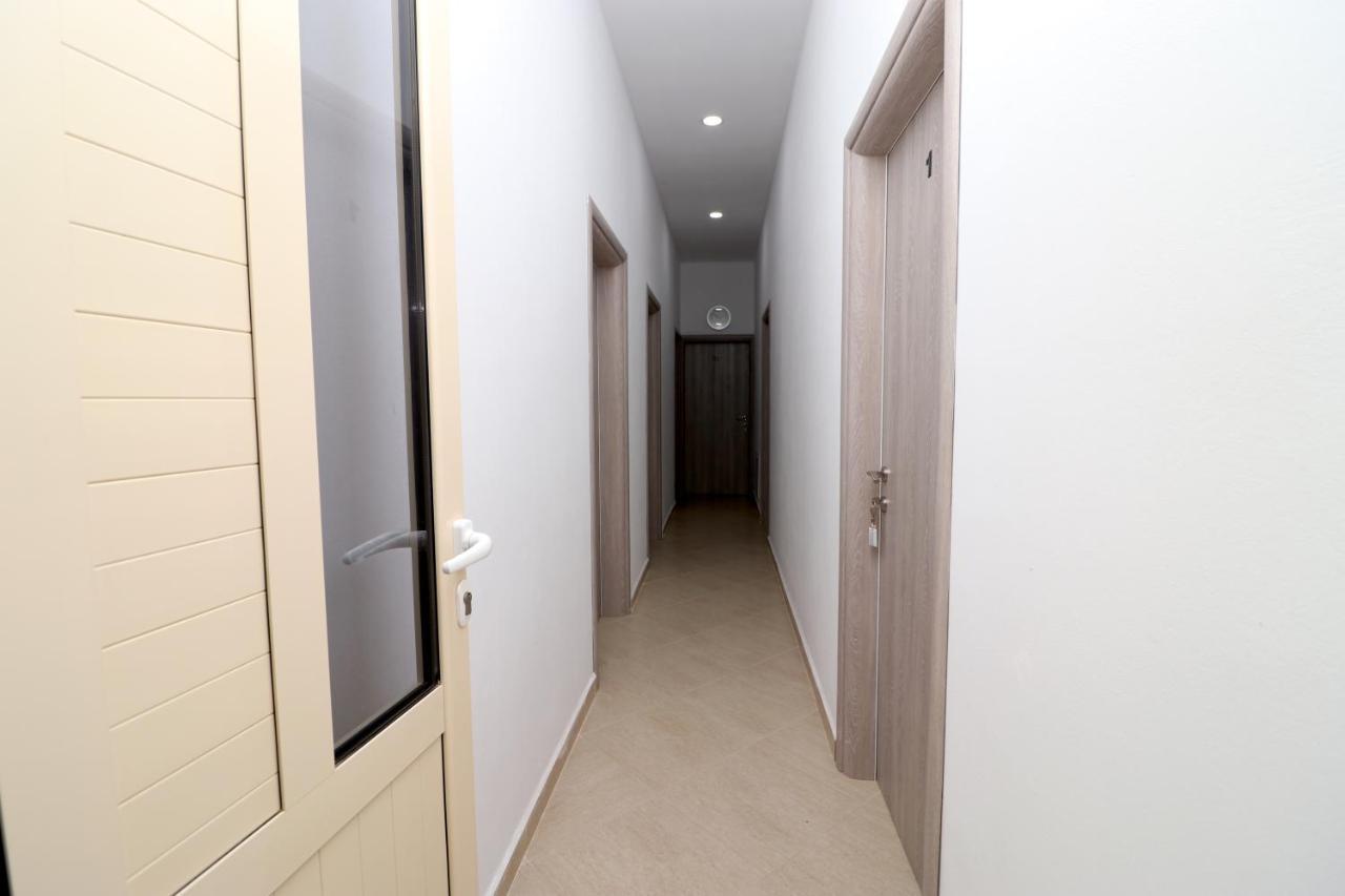 Apartamento Ildora Qimon Himarë Exterior foto