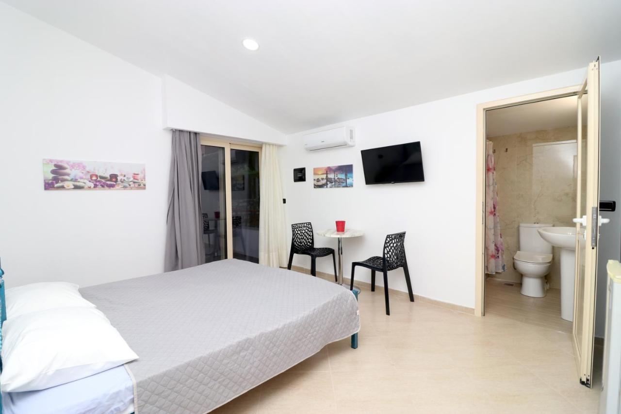 Apartamento Ildora Qimon Himarë Exterior foto