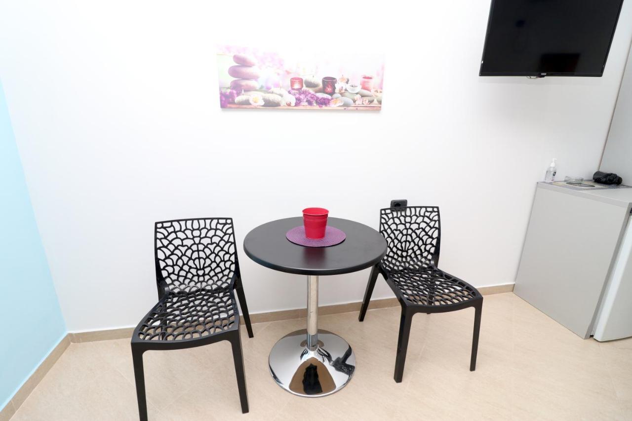 Apartamento Ildora Qimon Himarë Exterior foto