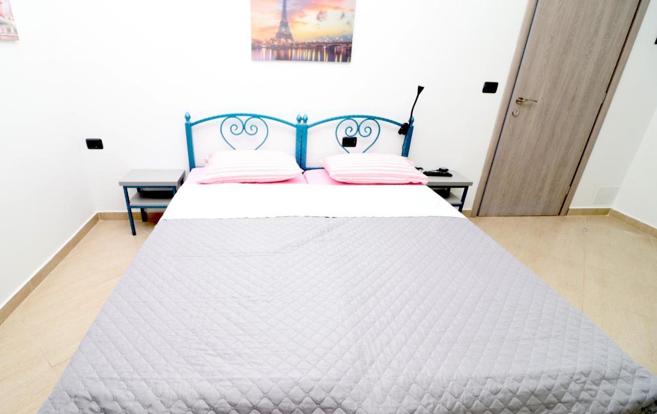 Apartamento Ildora Qimon Himarë Exterior foto