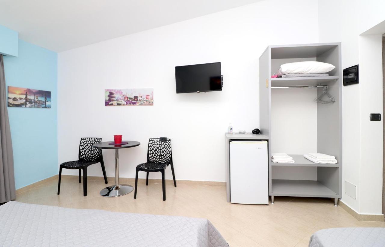 Apartamento Ildora Qimon Himarë Exterior foto