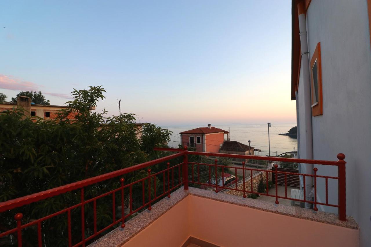 Apartamento Ildora Qimon Himarë Exterior foto